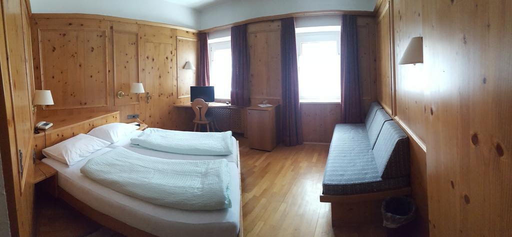 Hotel Sextnerhof Sesto Fiorentino Extérieur photo